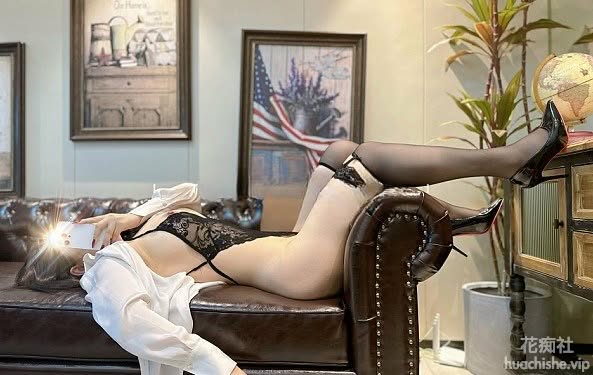 Onlyfans丝袜极品长腿福利姬olive 资源预览图08