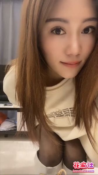 极品丝袜母狗【小语】性爱私拍流出预览图15