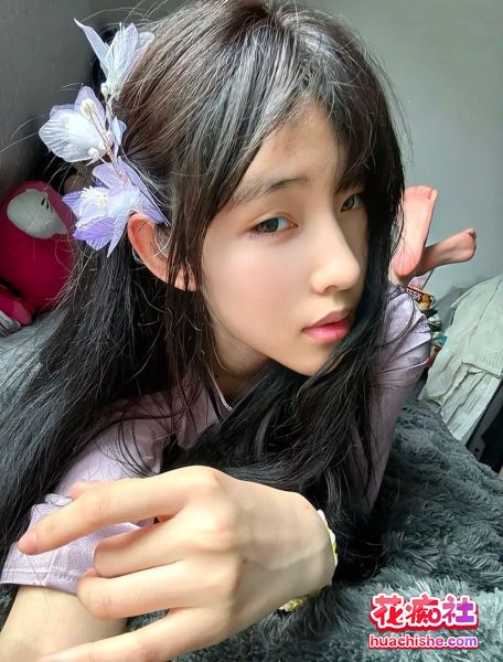 抖音极品高颜值学生妹 张人o 无水隐私流出预览图09