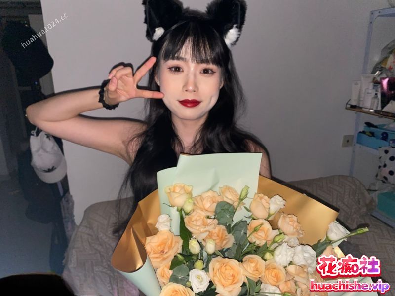 广东某单位文员被送去讨好领导