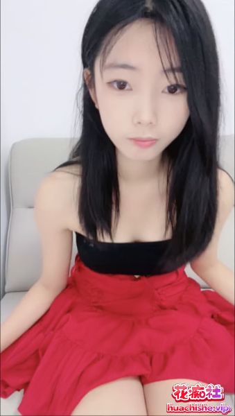 清纯甜美嫩妹初下海
