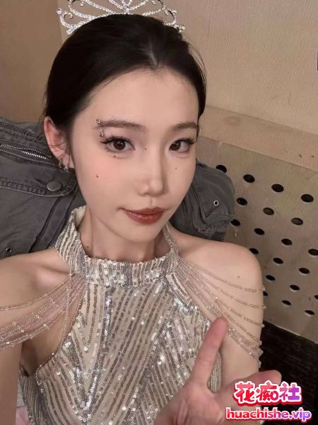 眼镜反差婊