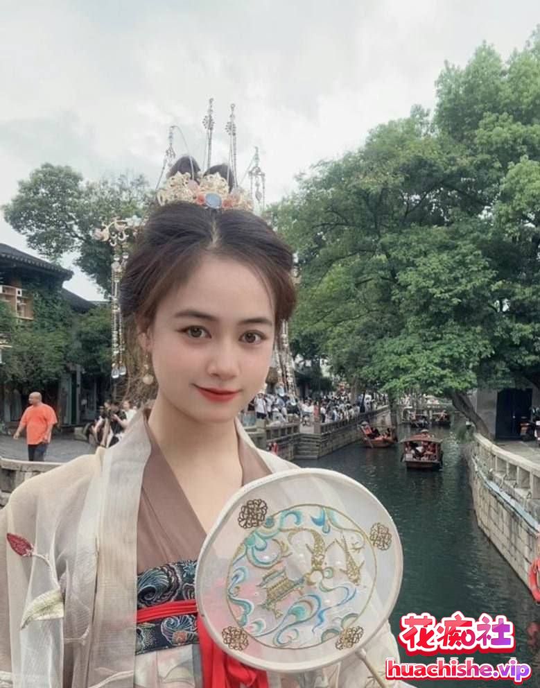 泄密 重庆财大新疆母狗 夏兹热丽 破处脸射预览图03