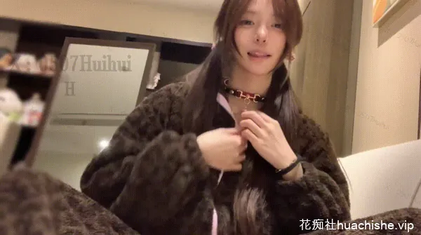 小小绘 超清纯精致脸蛋资源预览图01