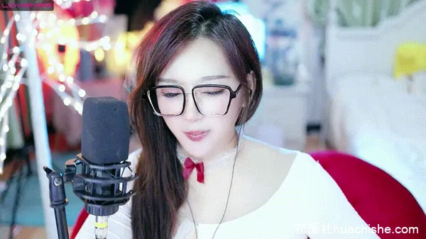charming_NaNa21/Missy_Nana21 全裸诱惑骚舞诱惑预览图03