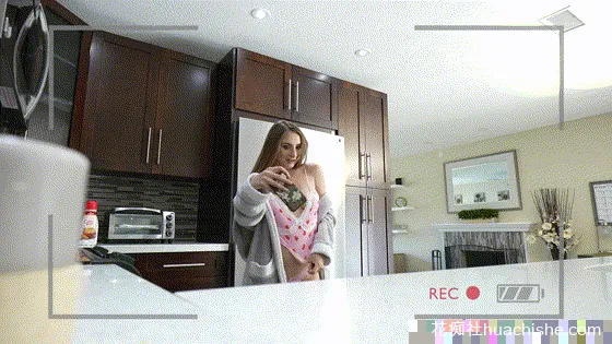 Penelope Kay 长发御姐资源预览图04