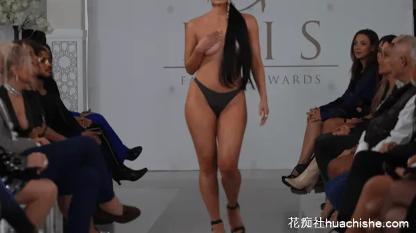 全裸时装秀Isis Fashion Awards预览图02
