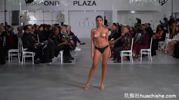 全裸时装秀Isis Fashion Awards预览图06
