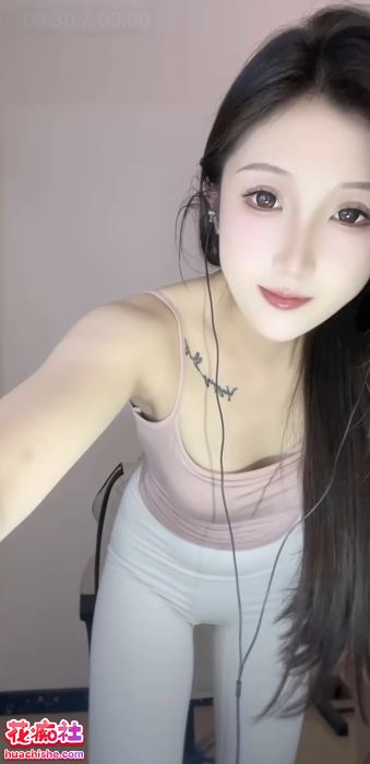 快手 菜菜 瑜伽裤热舞诱惑直播预览图05