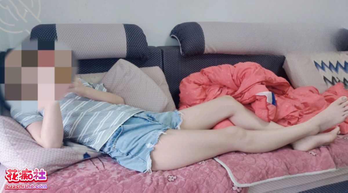 老刘与女儿莉莉 资源预览图03