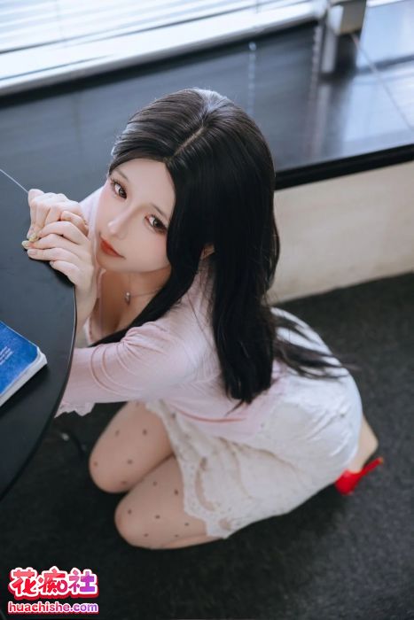 日奈娇 童颜巨乳cosplay各类写真预览图17
