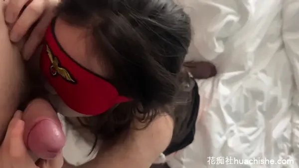 一杆钢枪 约炮清纯女大学生多人轮操群P预览图01