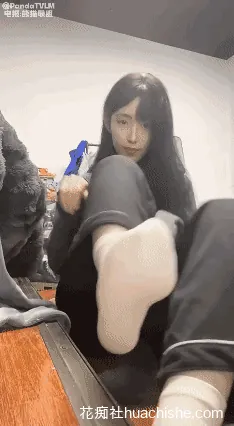 抖音极品高颜值学生妹 张人o 无水隐私流出预览图03