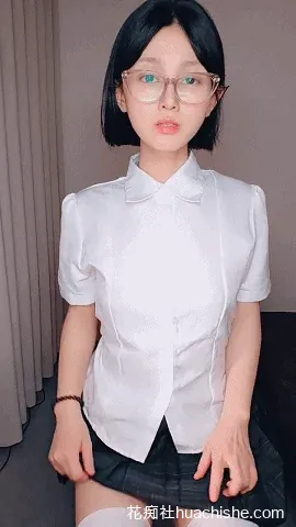小肉肉/夏嫣 反差骚货自慰喷水预览图04