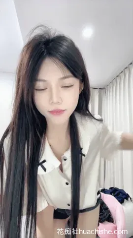 学妹007 粉嫩小穴自慰直播预览图03